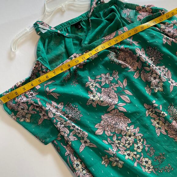 Torrid Green Floral Halter Top Womens Size 2X Crinkle Chiffon Cold Shoulder - Picture 10 of 12